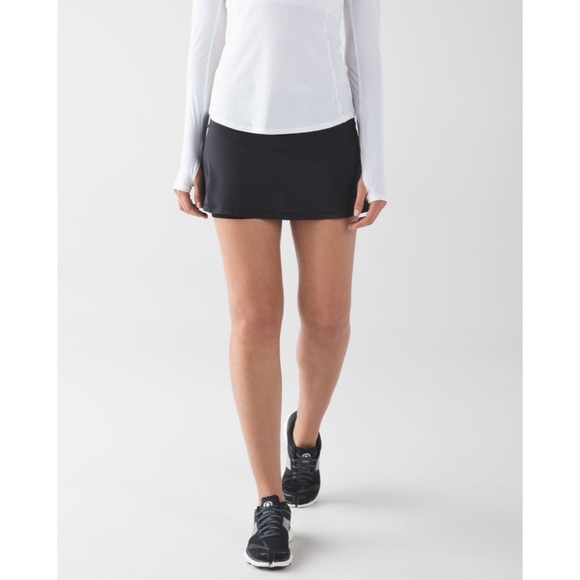 Lululemon Circuit Breaker Skirt Black 6 Tall - Picture 3 of 12